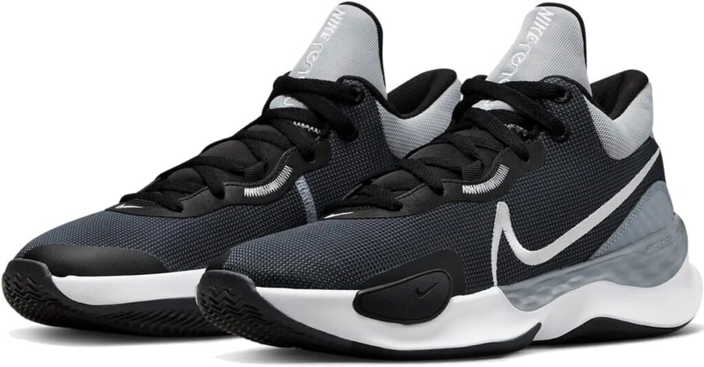 ナイキ エレベート 3